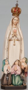 Madonna di Fatima con corone e Pastorelli