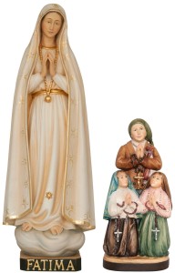 Our Lady of Fatim· pilgrim with children
