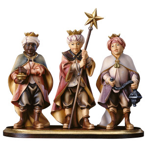UL Three Carol Singers on pedestal 4 Pieces