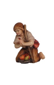 MA Boy kneeling - color - 9,5 cm