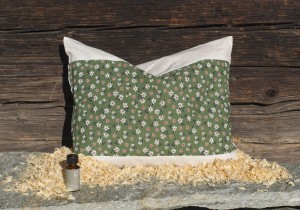 Pillow of swiss pine wood (green) with swiss pine oil 10 ml