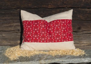 Pillow of swiss pine wood (red)