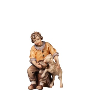 A-Lad sittinging whith lamb - color - 12,5 cm