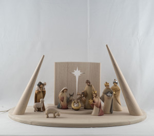 Leonardo nativity with LED stable